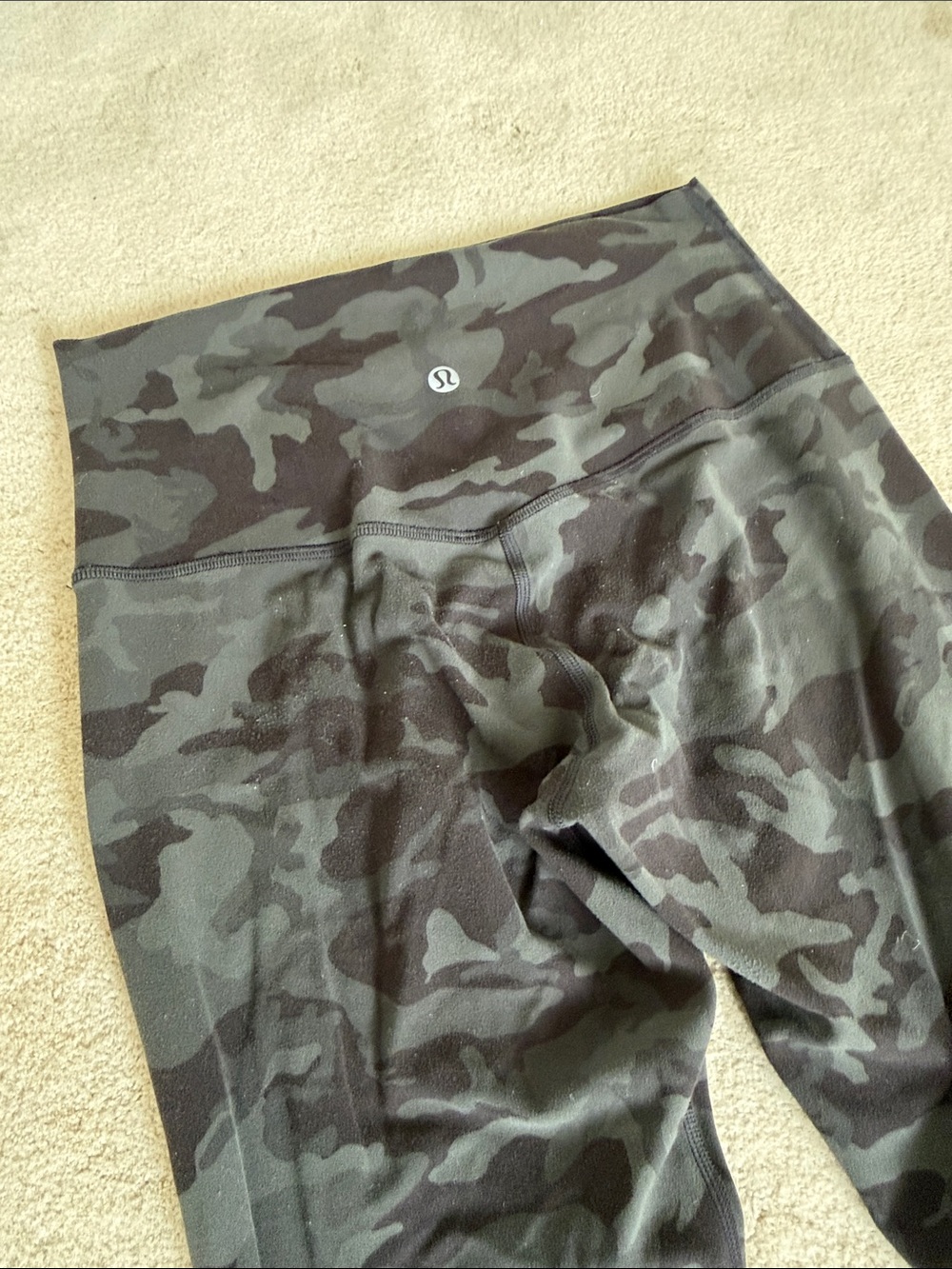 Lululemon Align High-Rise Camo Leggings - Black/army green - Picture 4 of 6